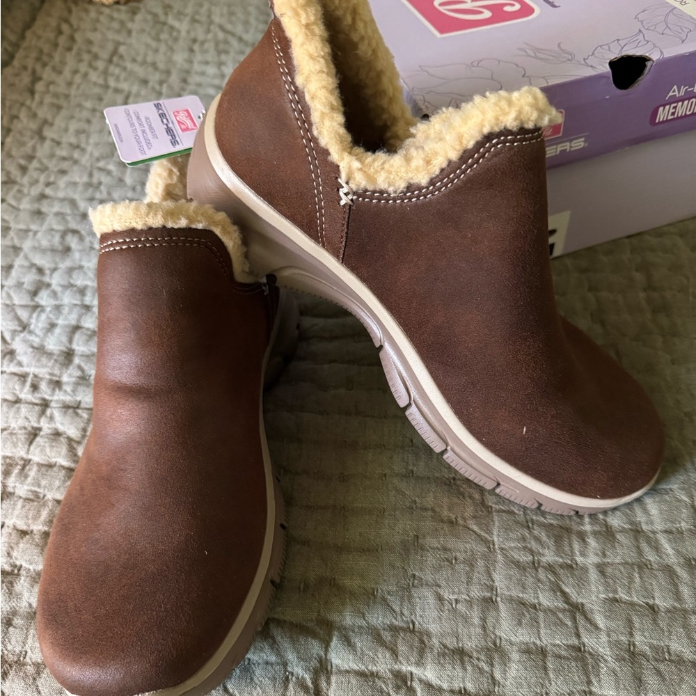 Skechers Women's Brown Ankle Booties with Cozy Lining